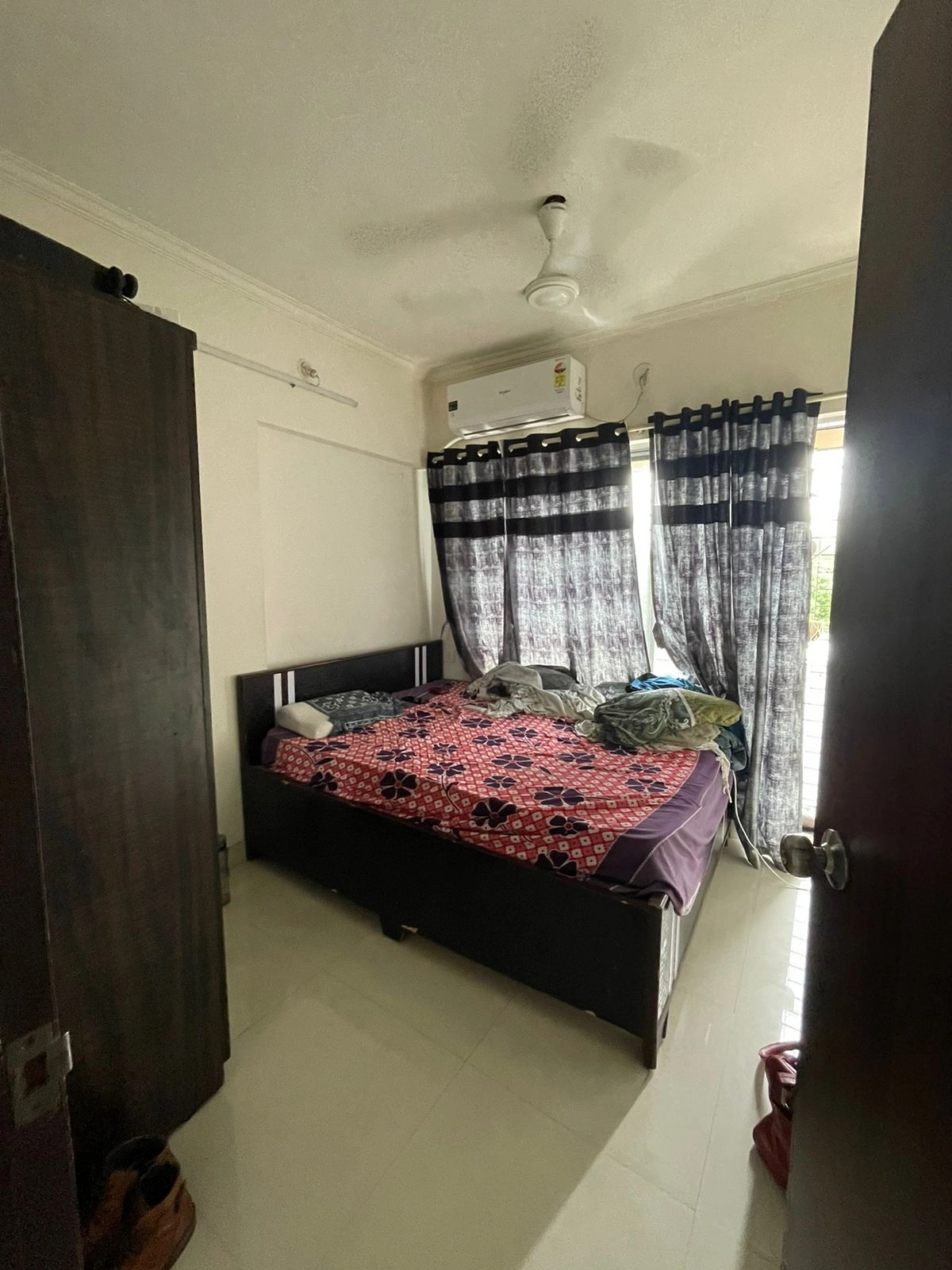 2 BHK Flat for Sale in SETHIA SEA VIEW, Goregaon West